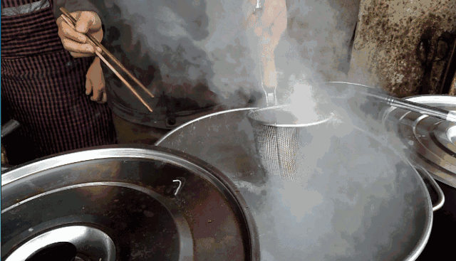 1c31a1961d82bf5ec28a3169517609cf.gif