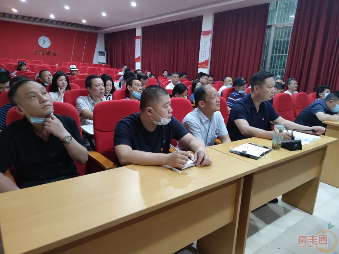 160649xz0qcm1u120c6r1z.jpg