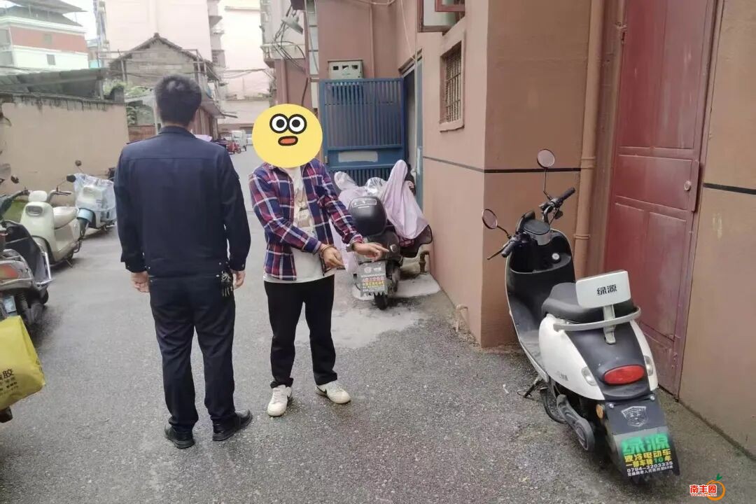 141435c83m9zc41qmbo293.jpeg